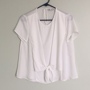 🆕 Listing NWOT ZARA Blouse WHITE M